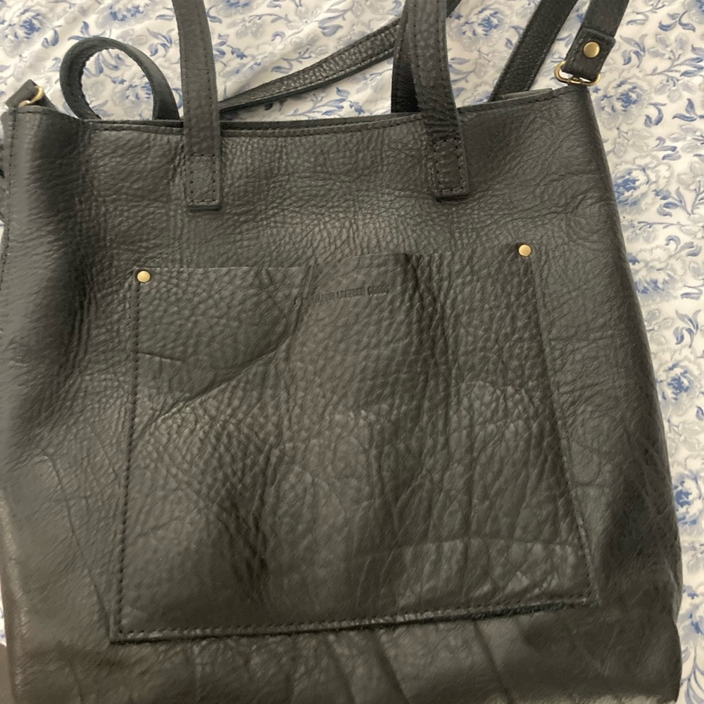Portland Leather Full Sized Crossbody in Pebbled Black - FSCB
